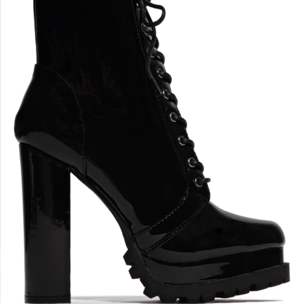 Miss Lola Act Up Black Bootie